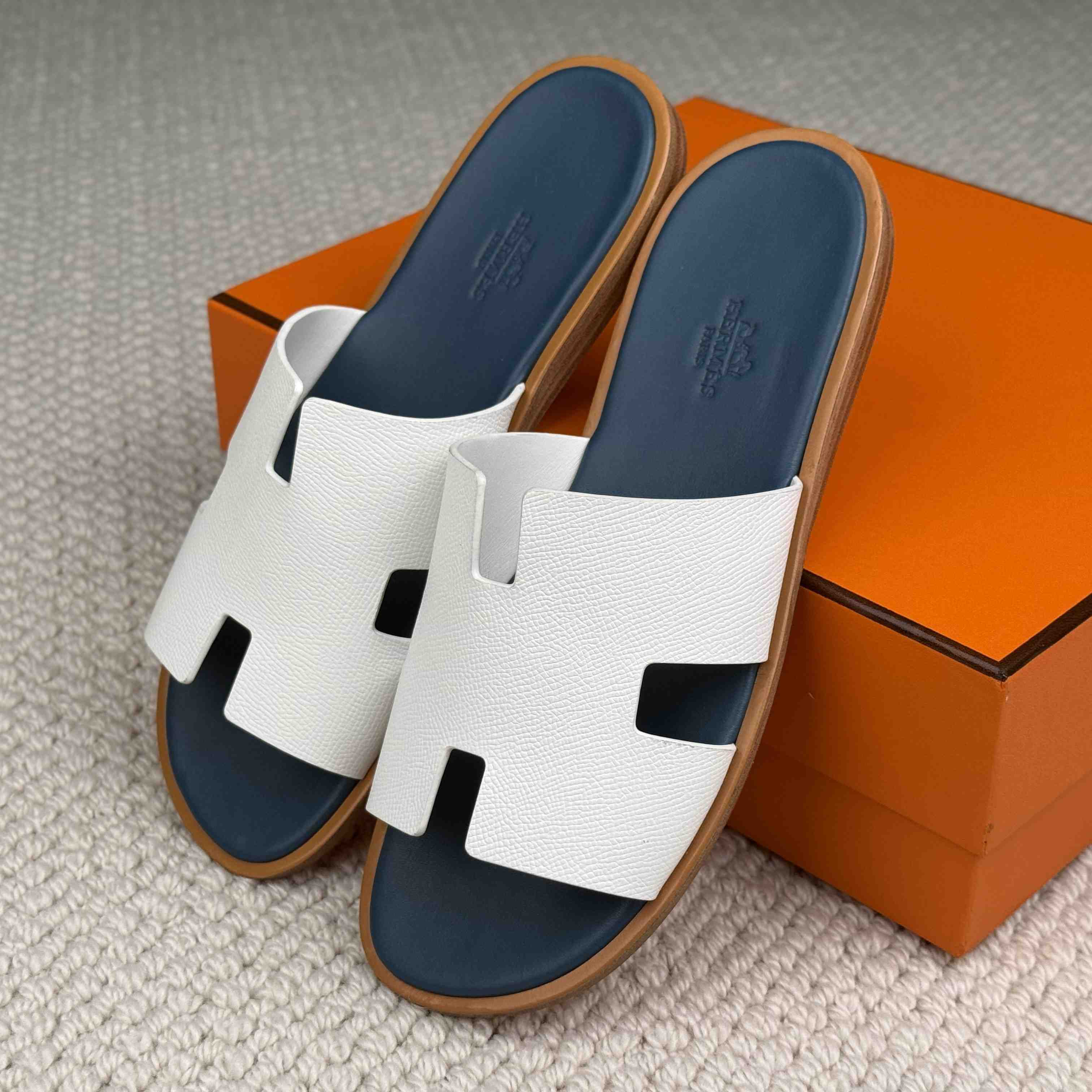 Hermes Izmir Sandal - DopestKickz