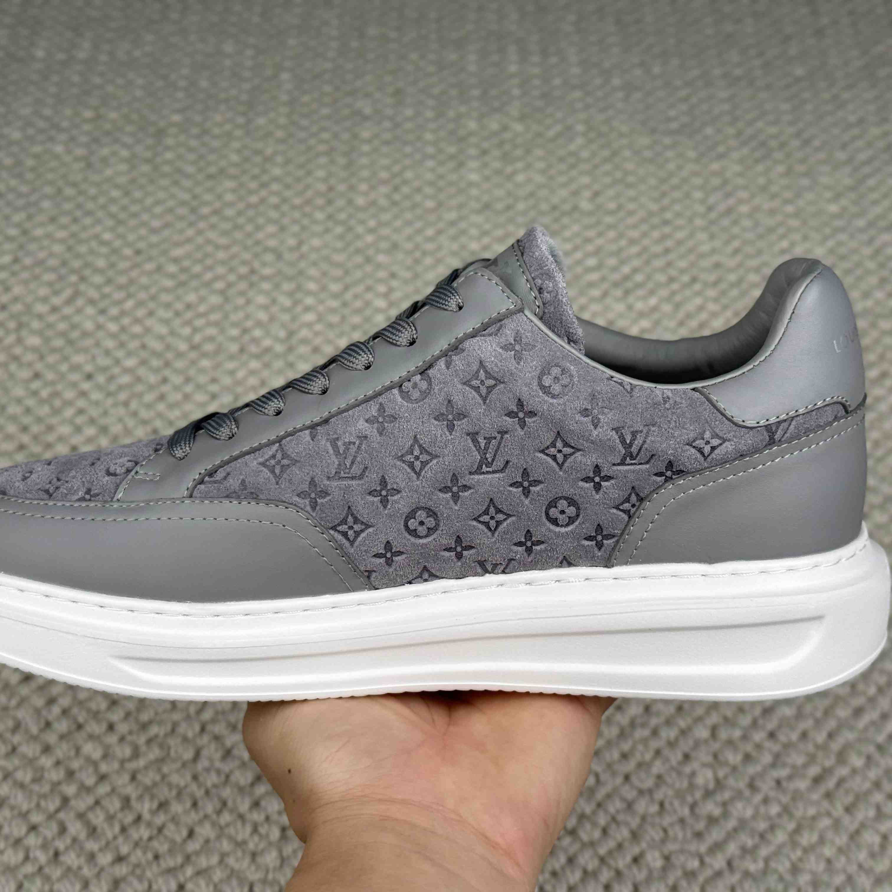 Louis Vuitton Beverly Hills Sneaker 1AKBS9 - DopestKickz
