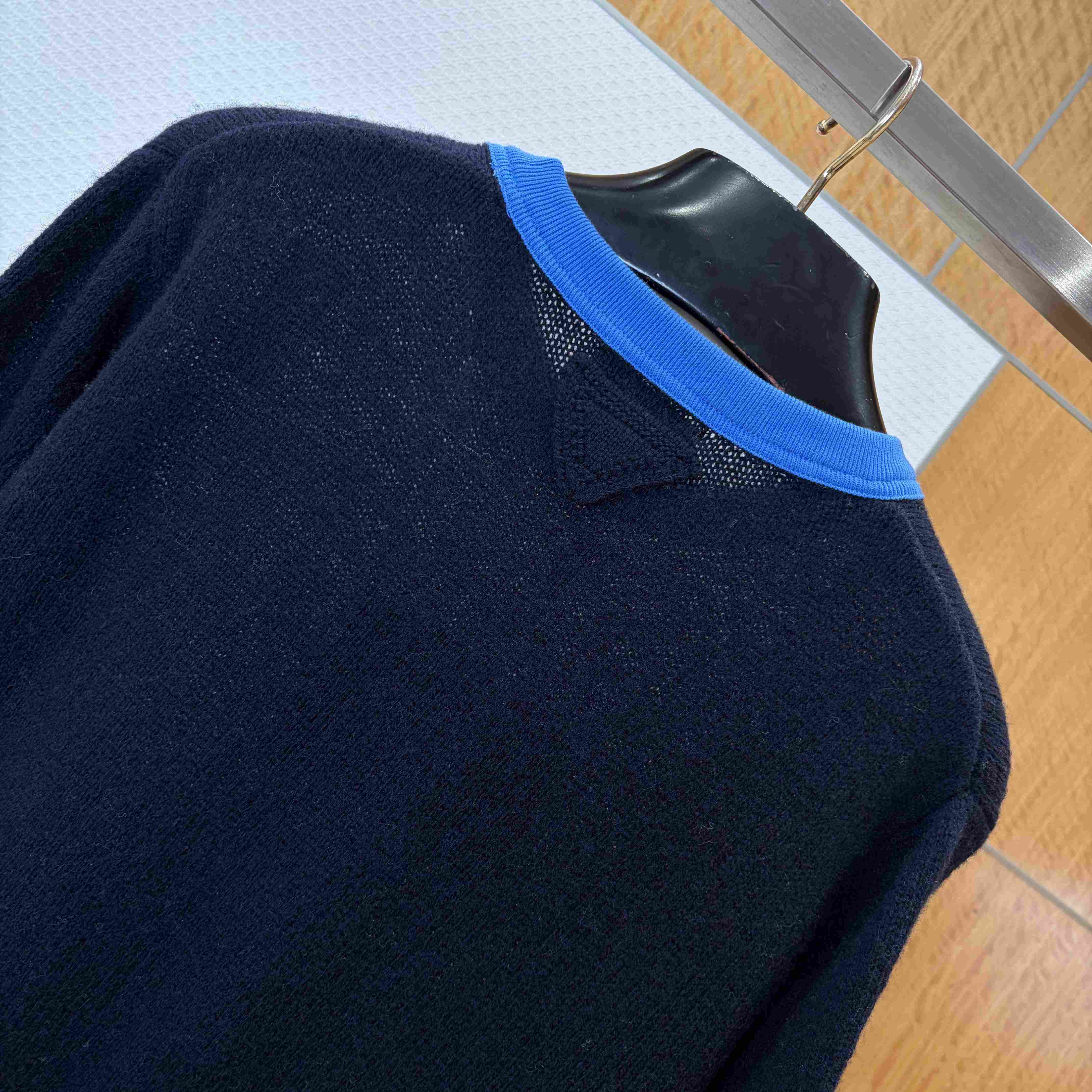 Prada Cashmere Crew-Neck Sweater - DopestKickz