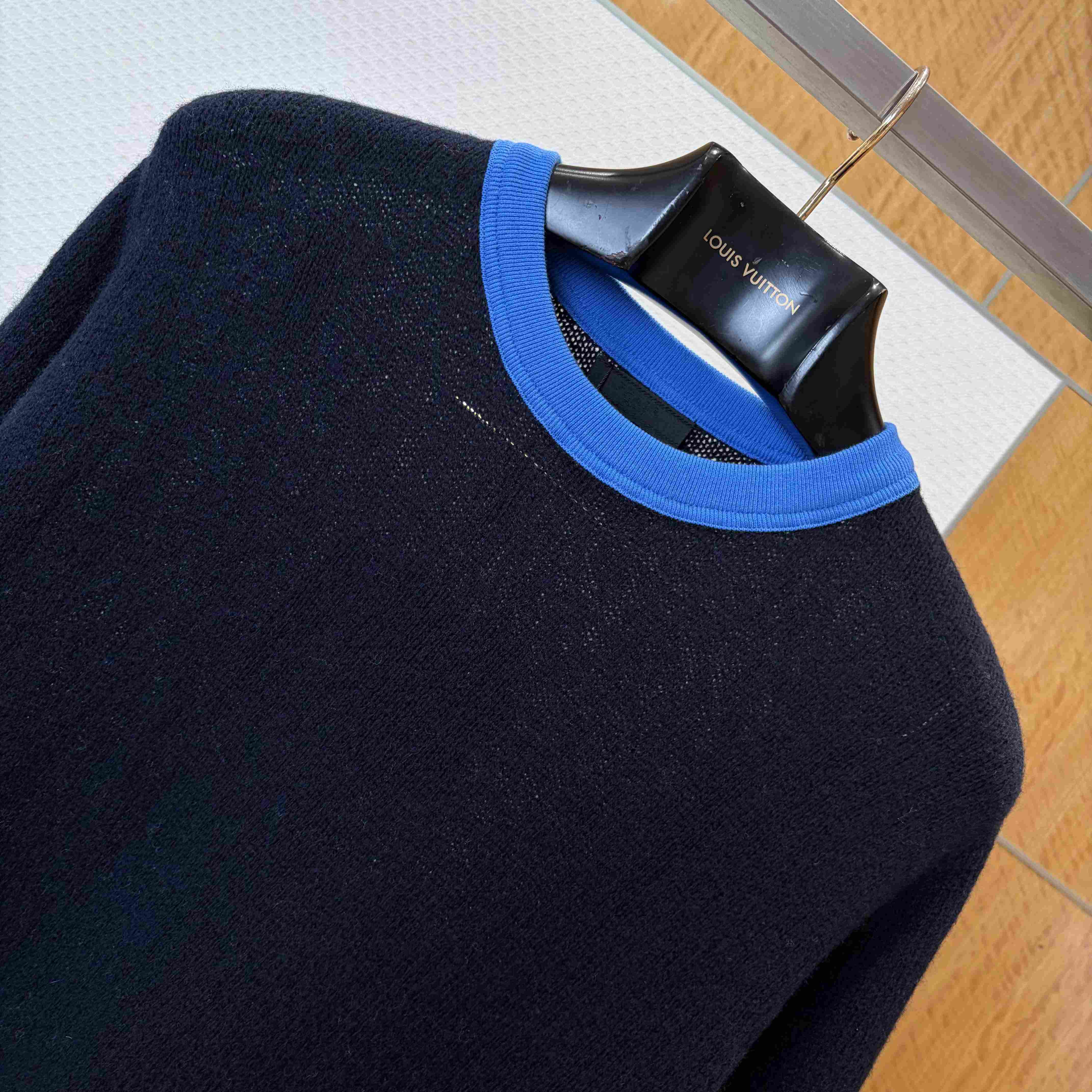Prada Cashmere Crew-Neck Sweater - DopestKickz