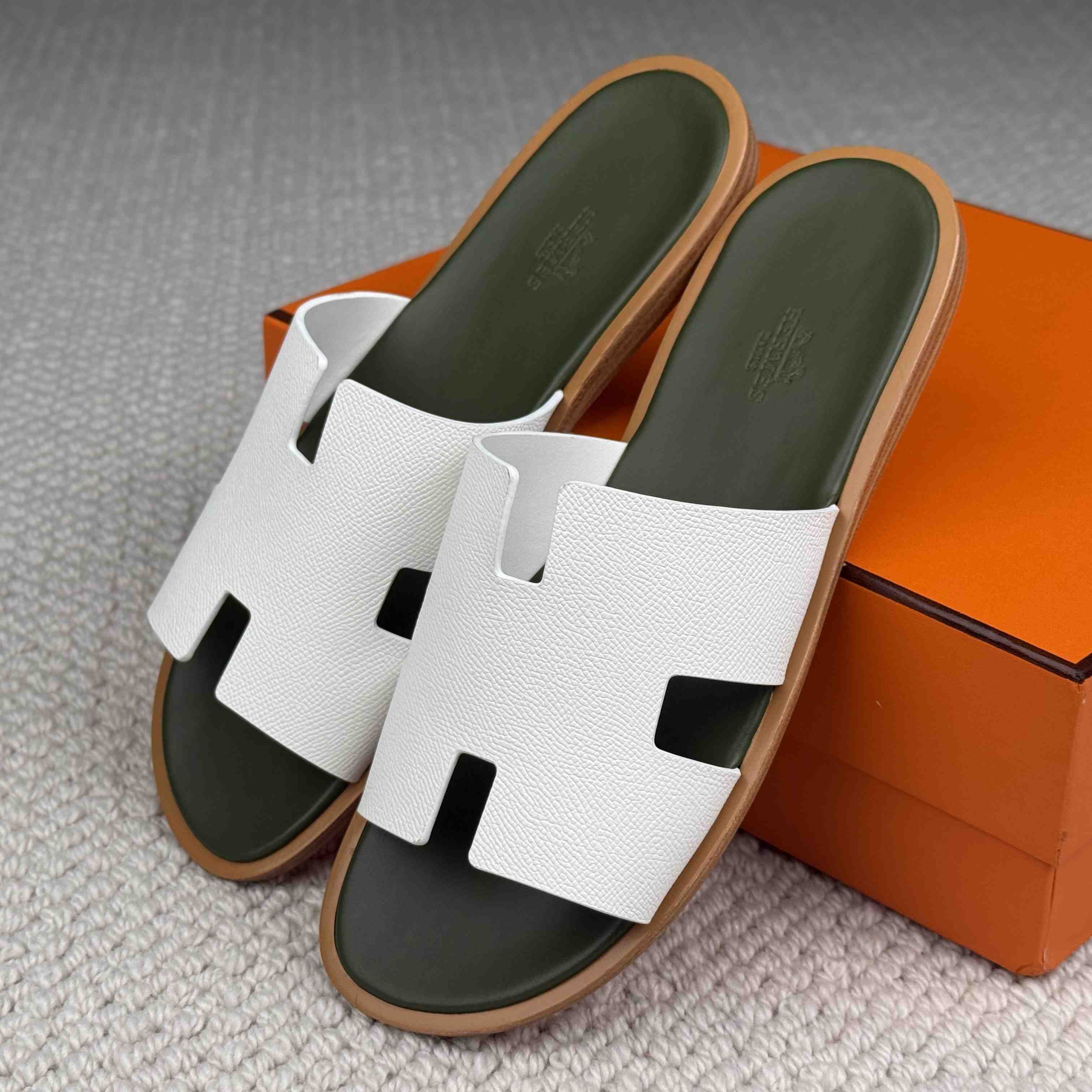 Hermes Izmir Sandal - DopestKickz