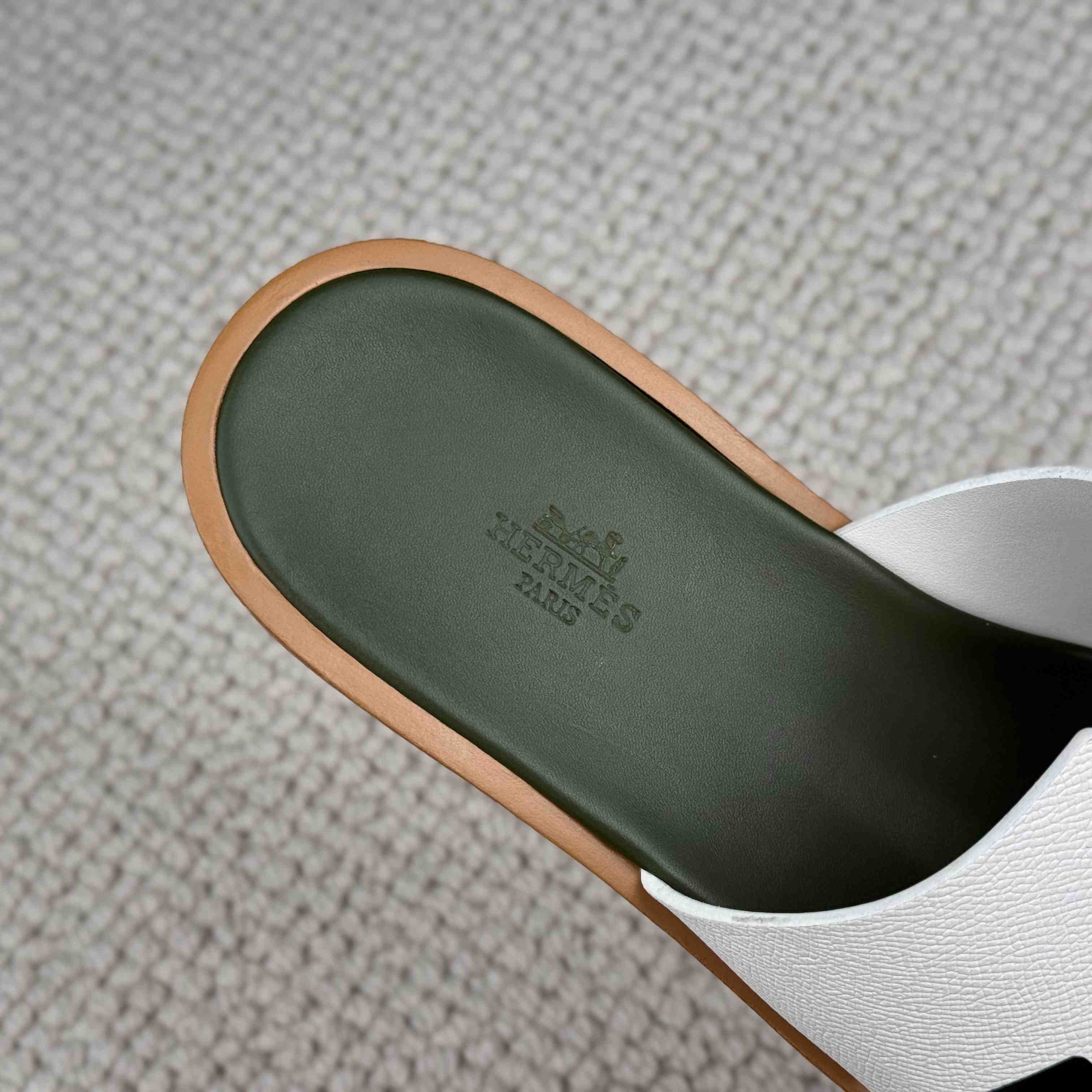 Hermes Izmir Sandal - DopestKickz