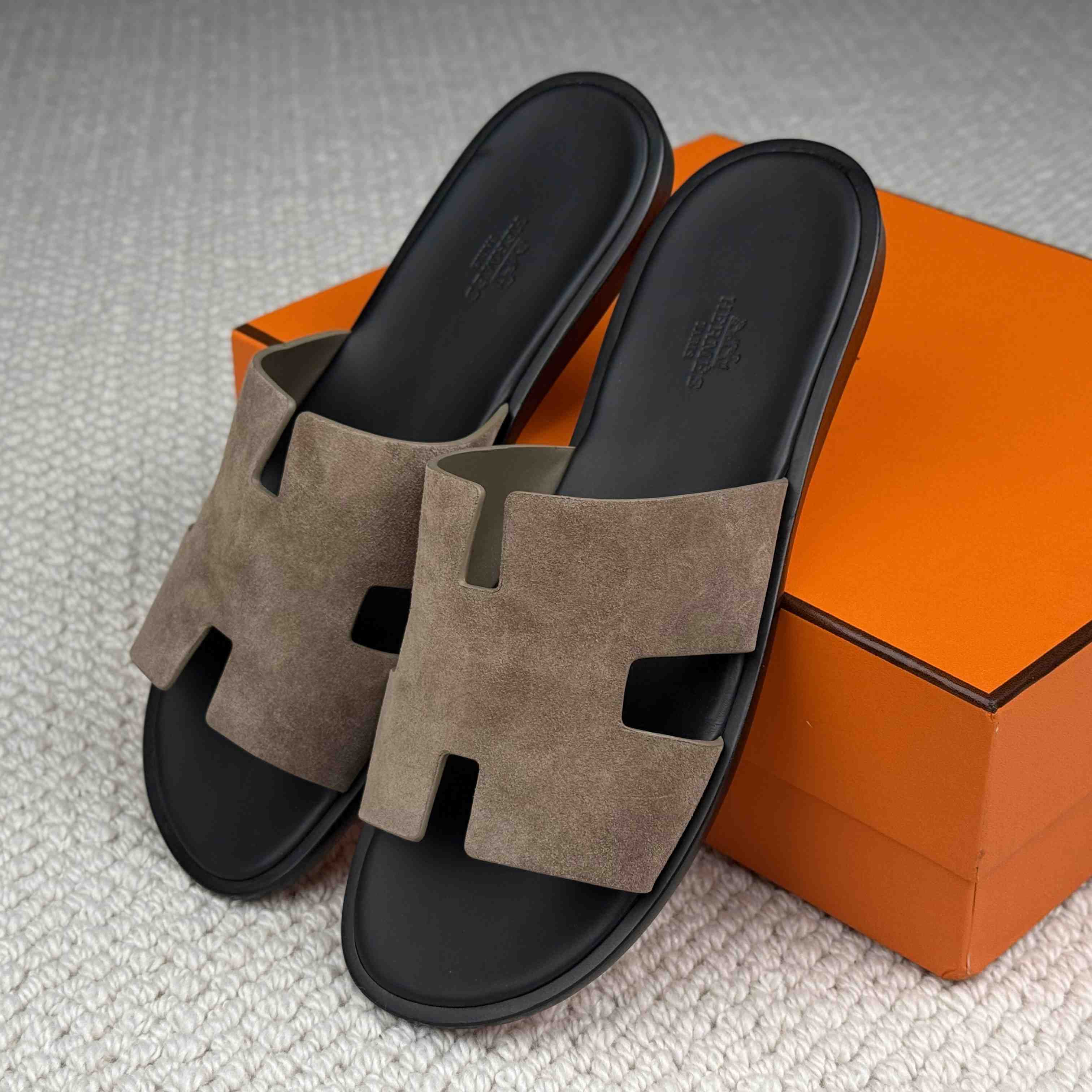Hermes Izmir Sandal - DopestKickz