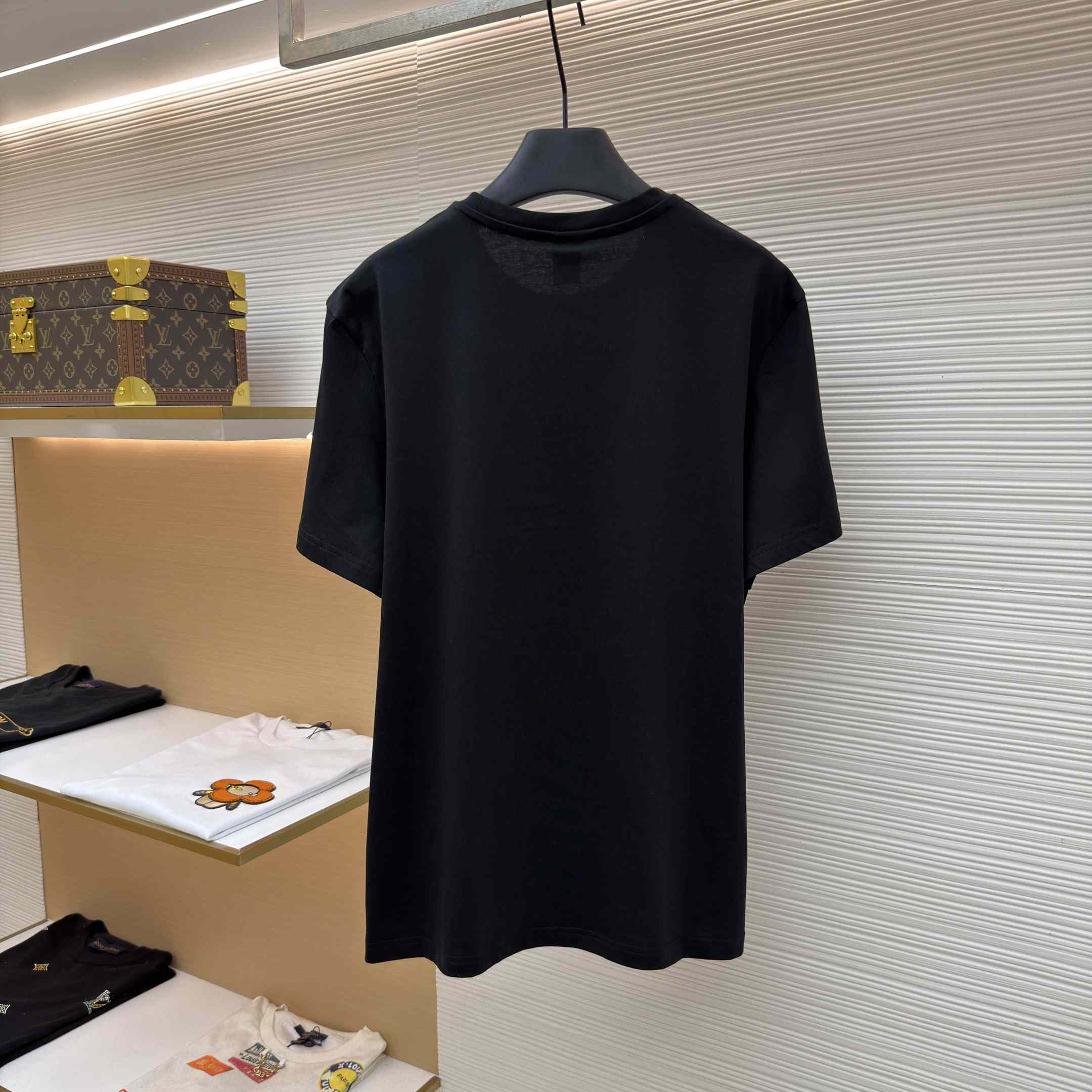 Moose Knuckles T-shirt With Pocket - DopestKickz