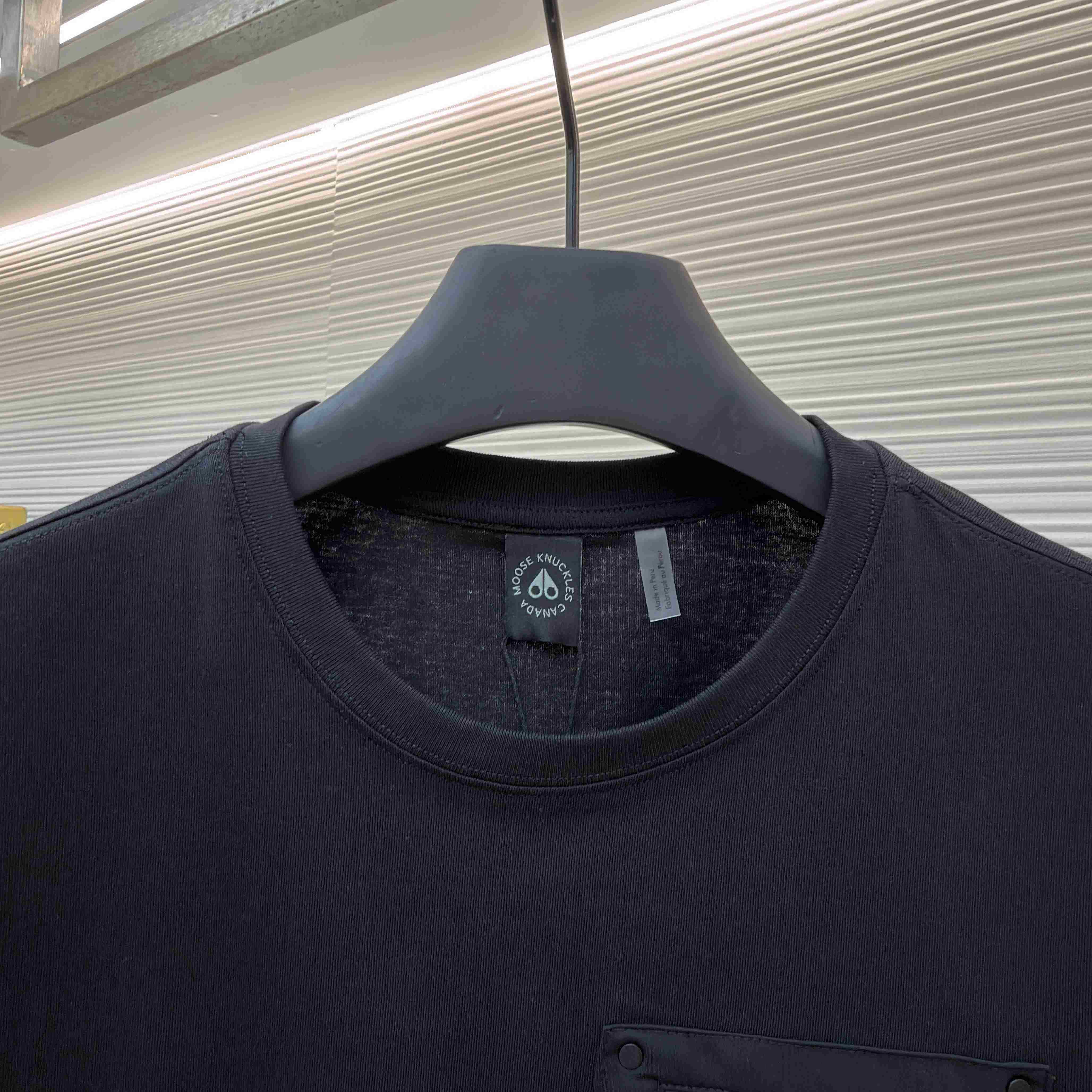 Moose Knuckles T-shirt With Pocket - DopestKickz
