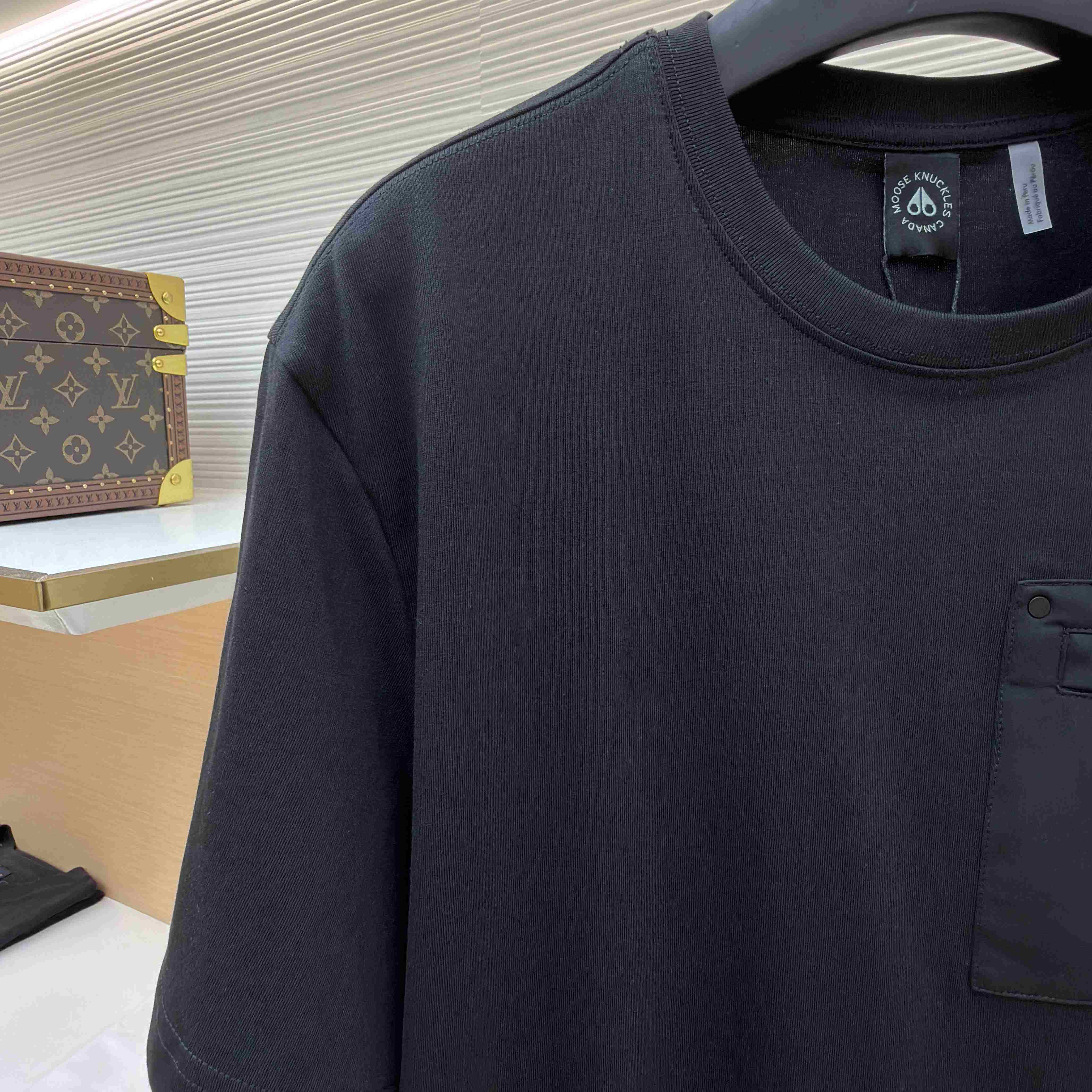 Moose Knuckles T-shirt With Pocket - DopestKickz