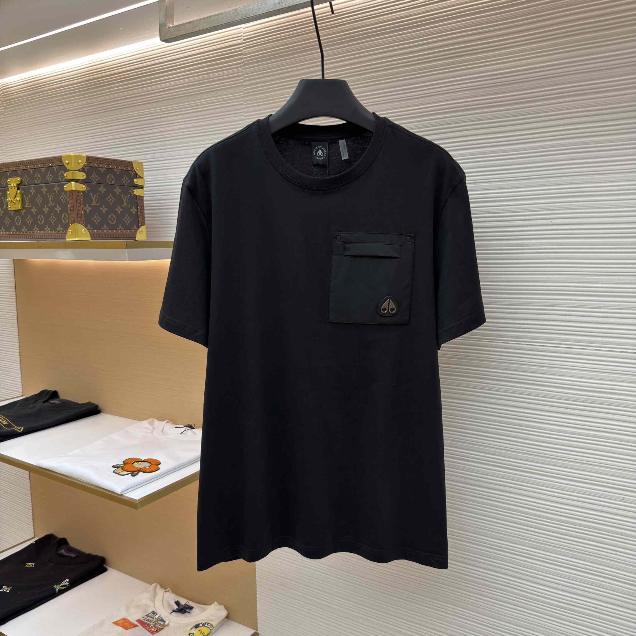 Moose Knuckles T-shirt With Pocket - DopestKickz