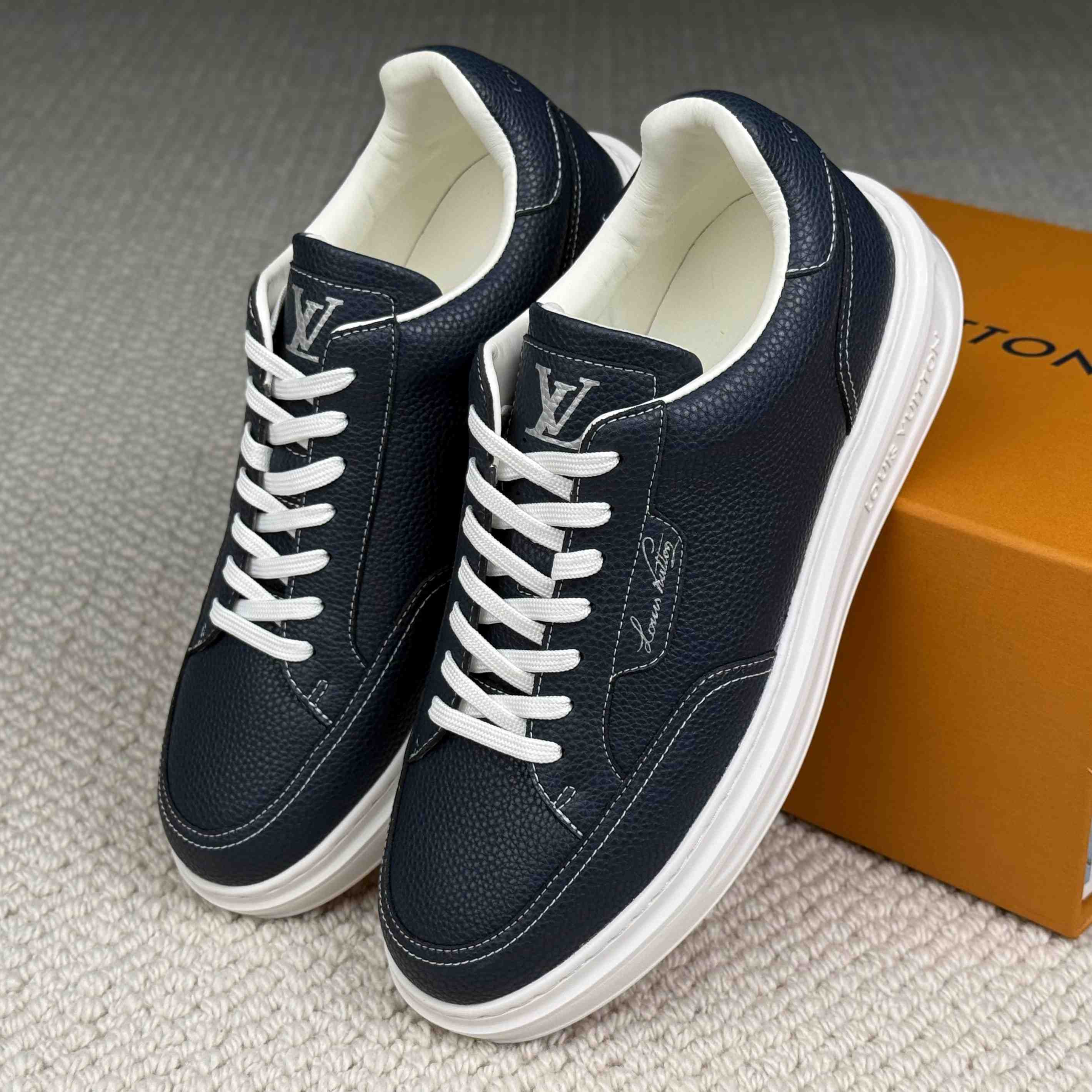 Louis Vuitton Beverly Hills Sneaker 1AJ852 - DopestKickz