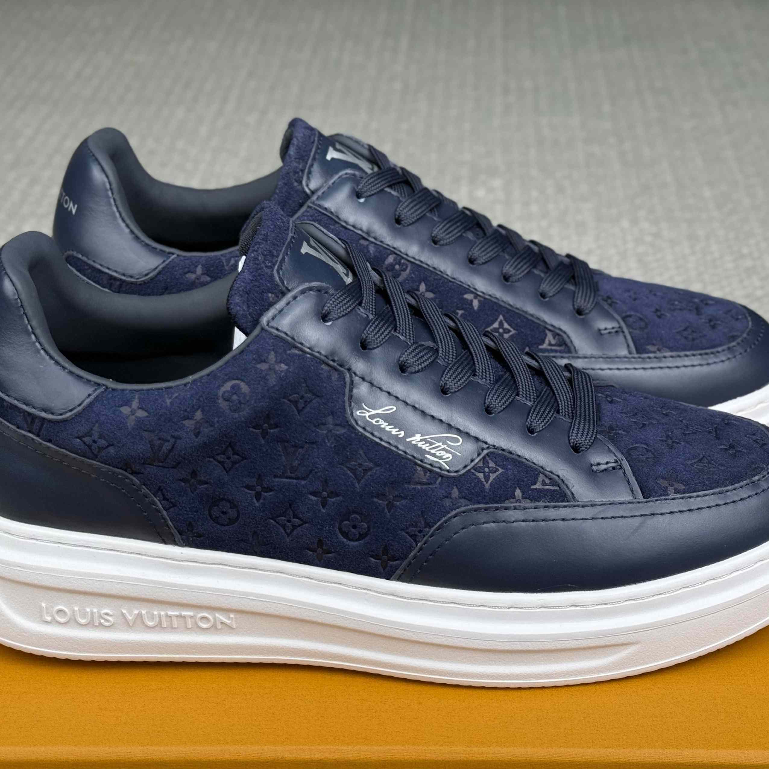 Louis Vuitton Beverly Hills Sneaker 1AKBR9 - DopestKickz
