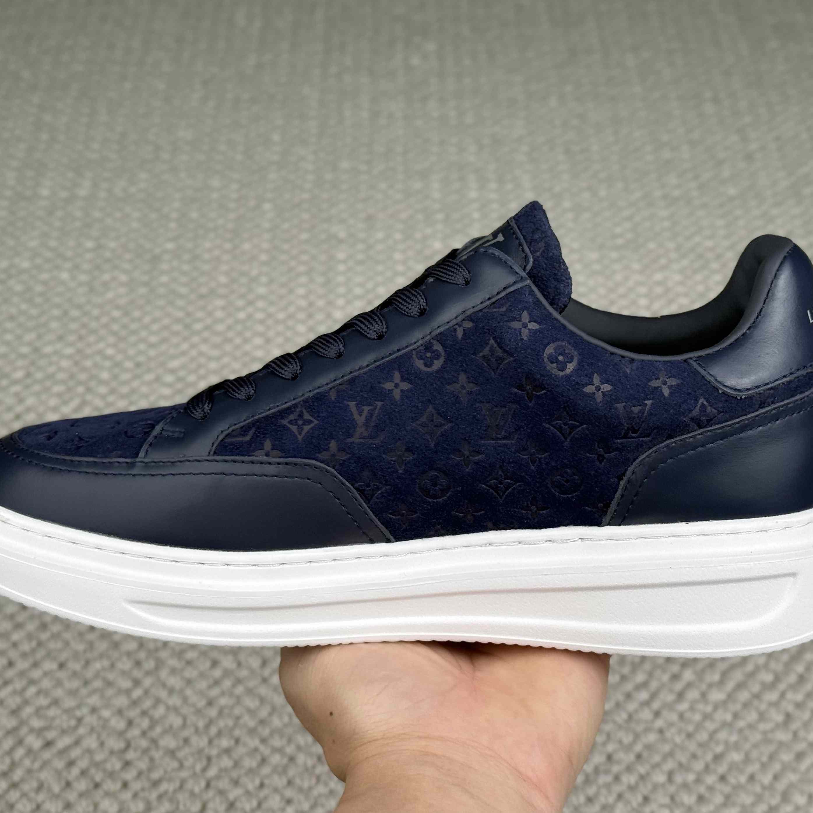 Louis Vuitton Beverly Hills Sneaker 1AKBR9 - DopestKickz