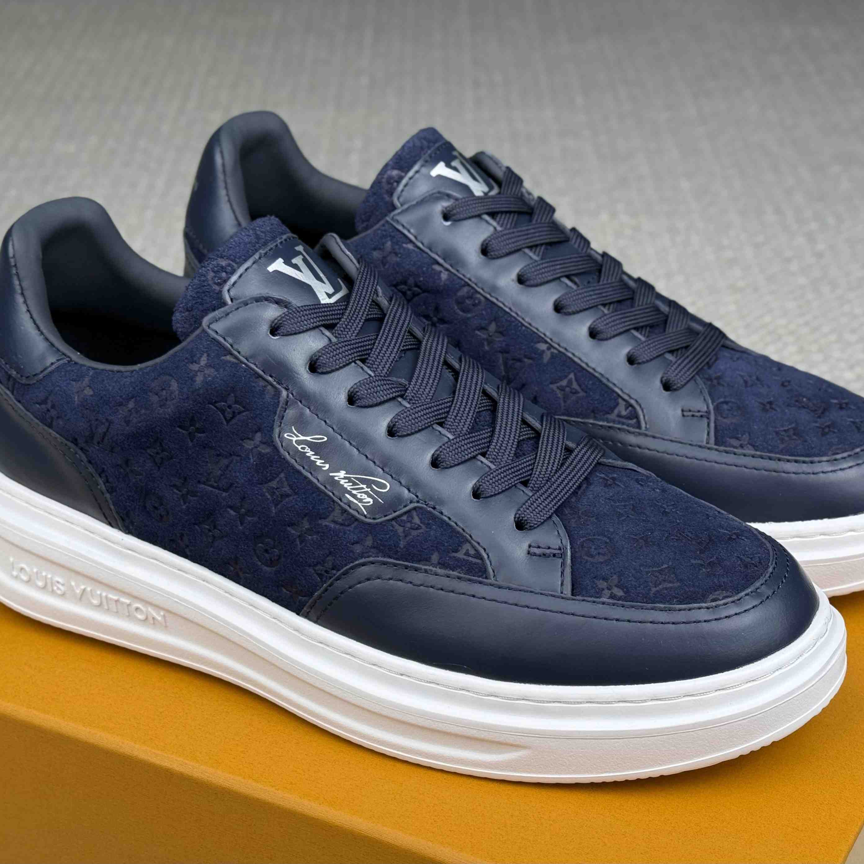 Louis Vuitton Beverly Hills Sneaker 1AKBR9 - DopestKickz