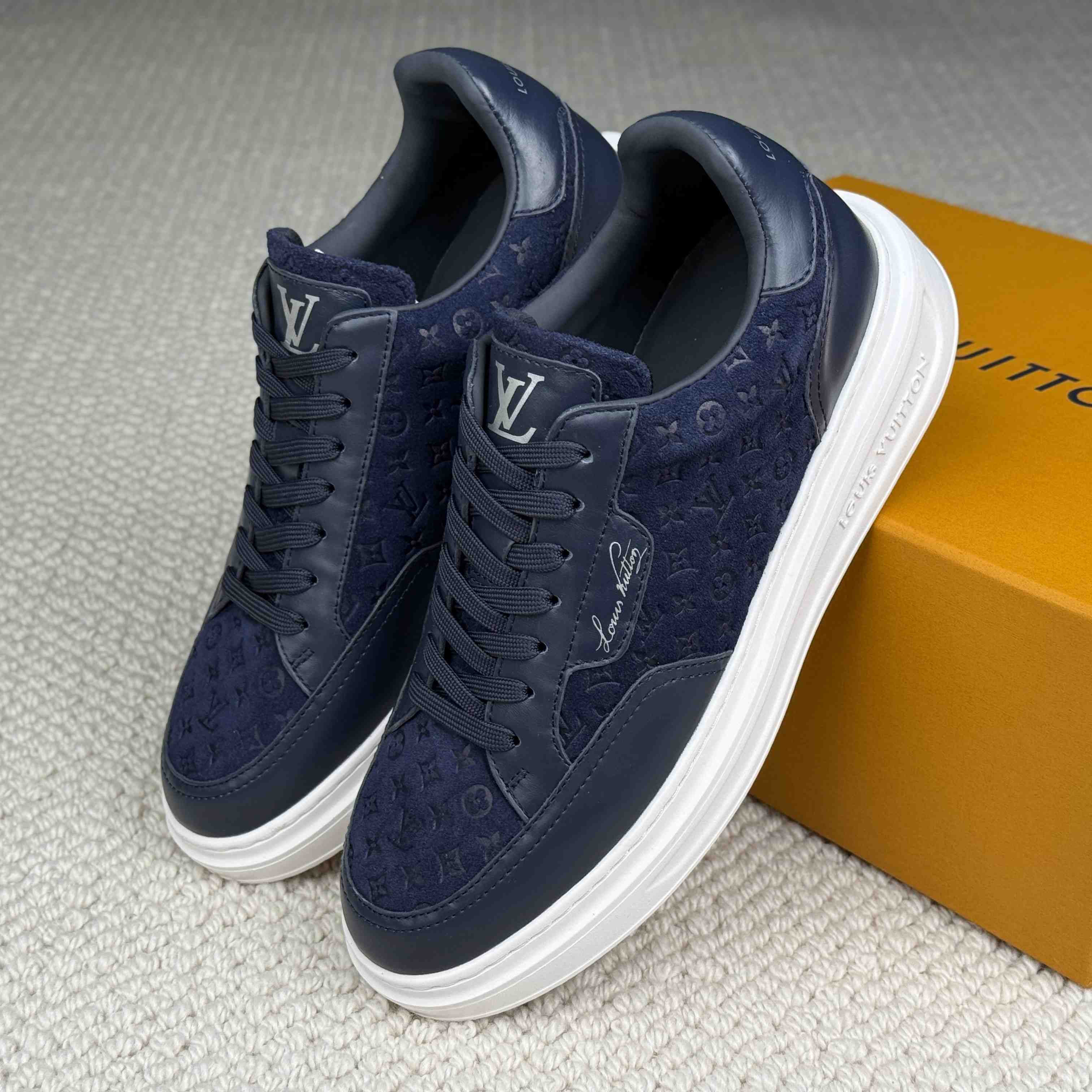 Louis Vuitton Beverly Hills Sneaker 1AKBR9 - DopestKickz