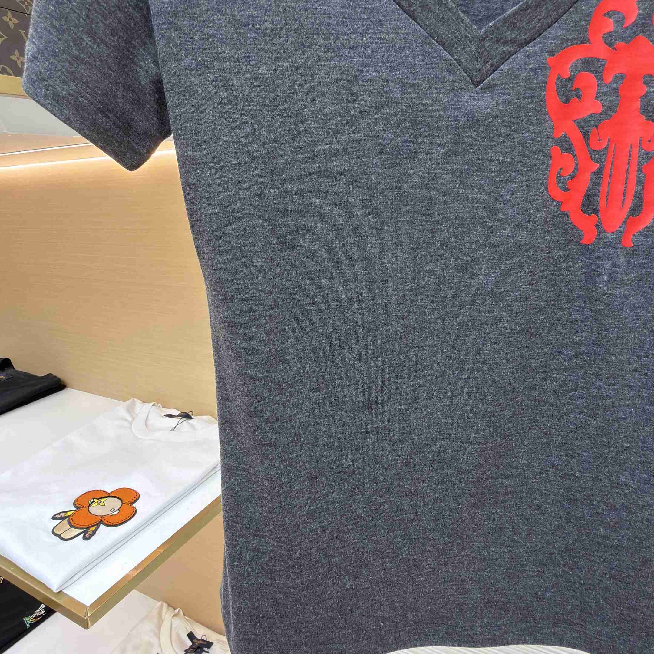 Chrome Hearts V-Neck T-Shirt 'Grey' - DopestKickz