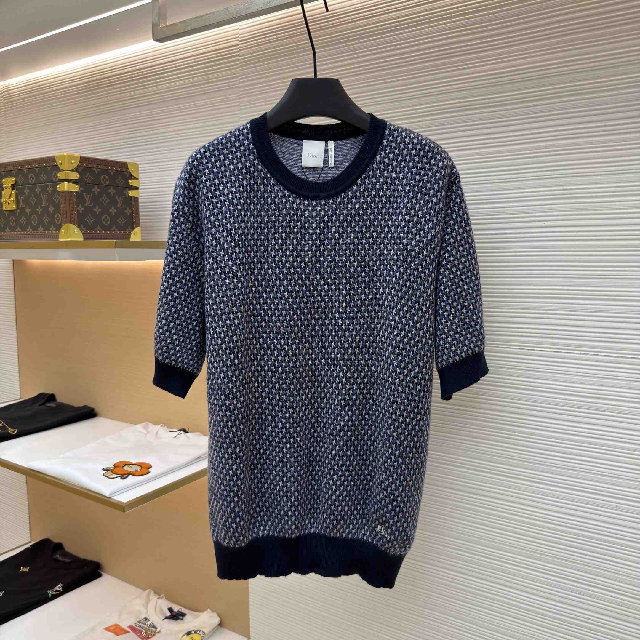  Dior Short-Sleeved Sweater - DopestKickz