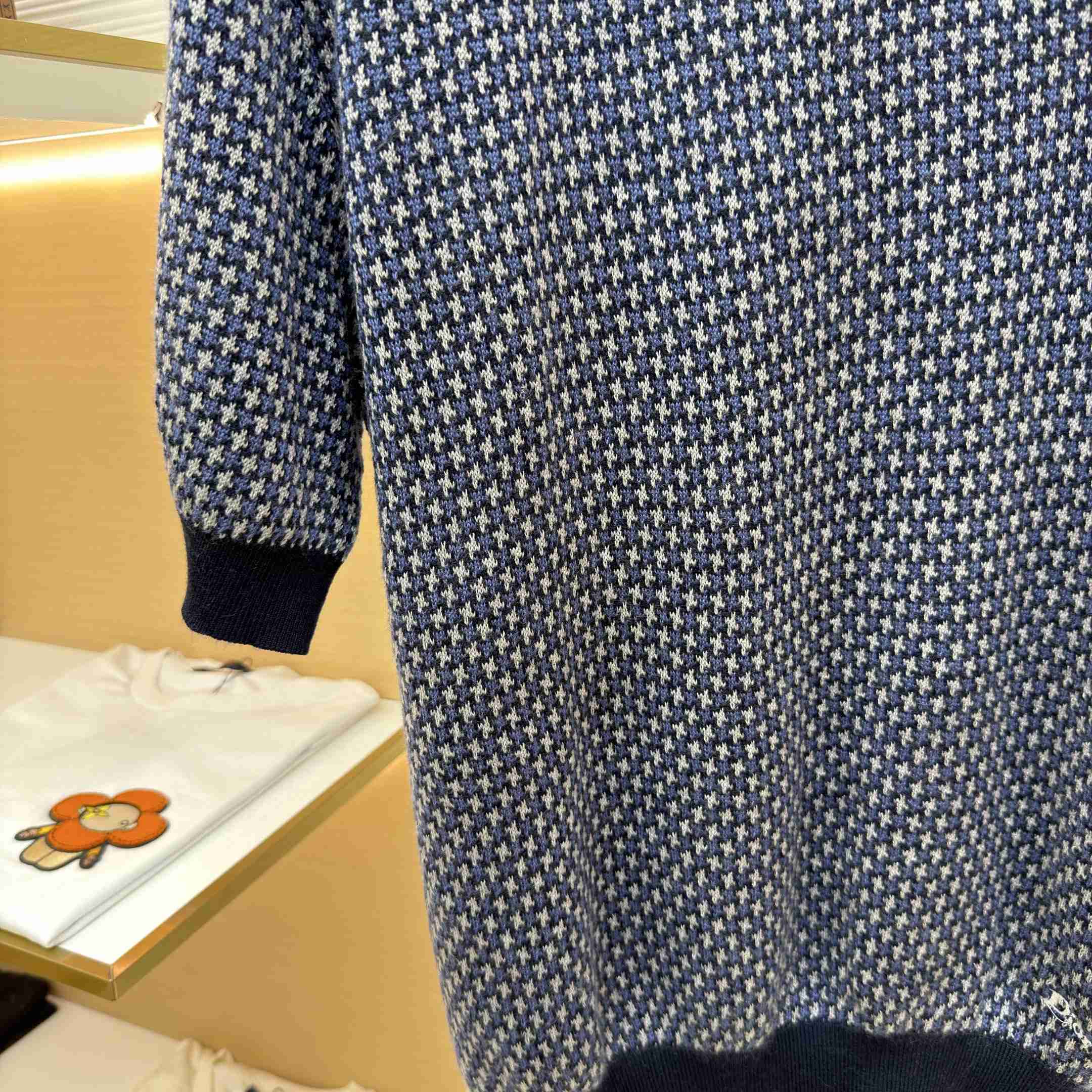  Dior Short-Sleeved Sweater - DopestKickz