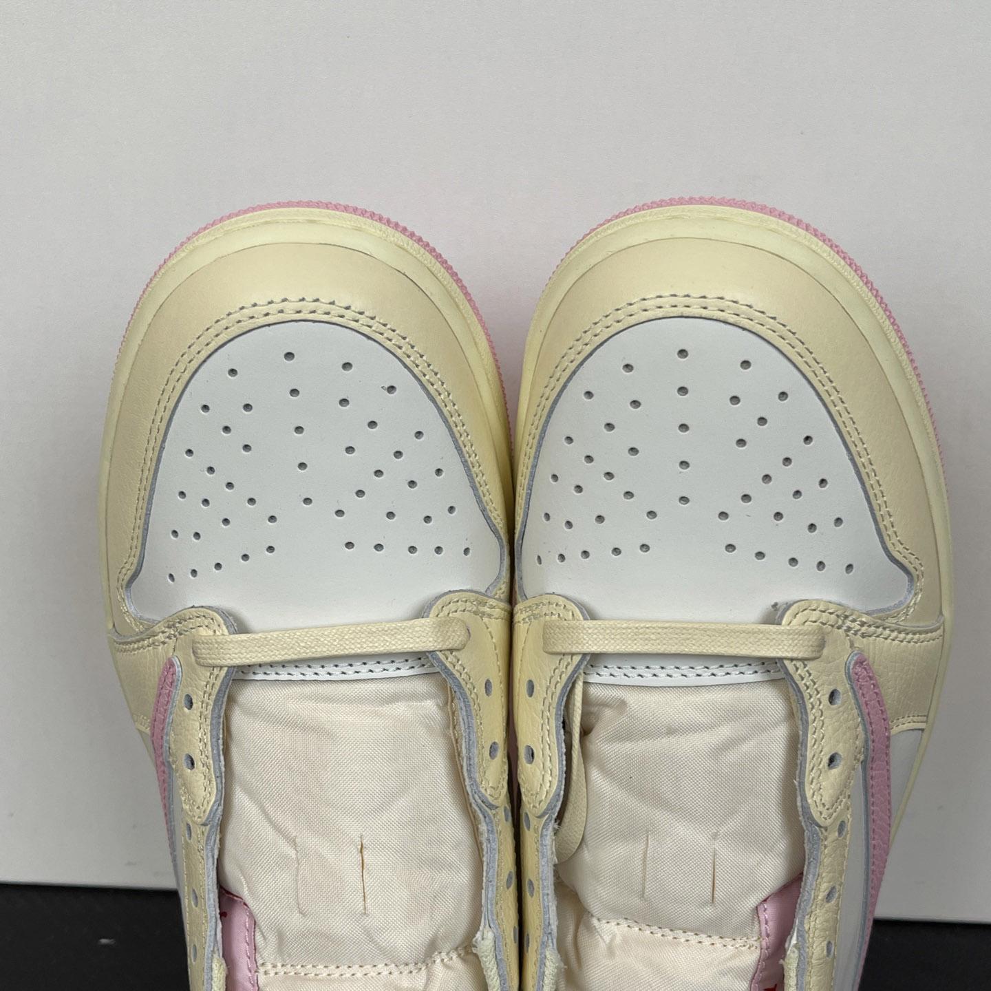 Air Jordan 1 Low x Travis Scott - DopestKickz